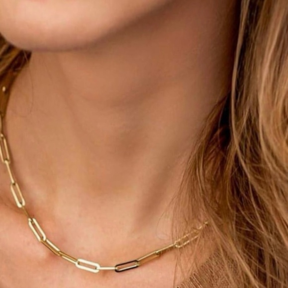 14k Gold filled paperclip
Necklace 20”